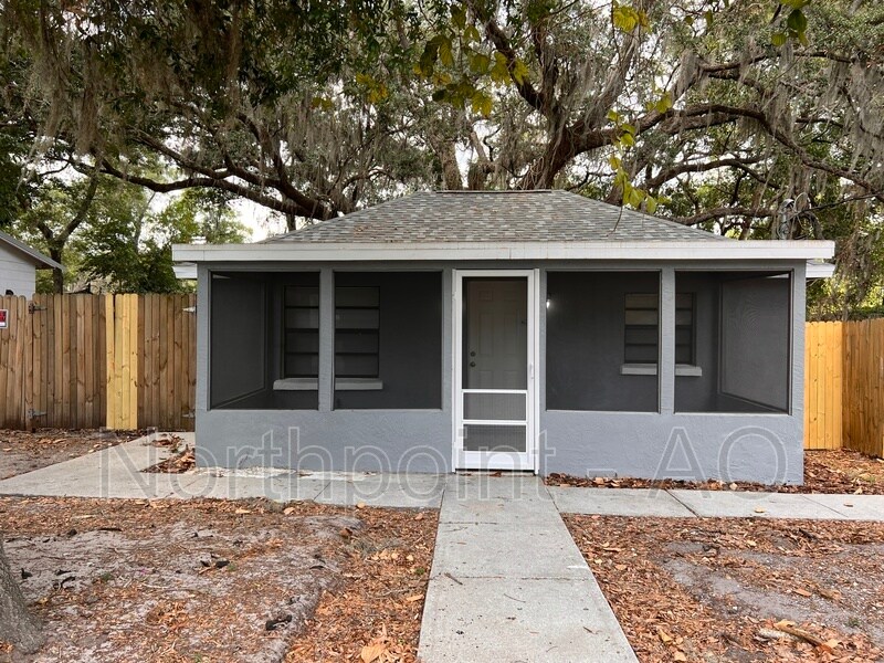 Primary Photo - 1814 E Diana St