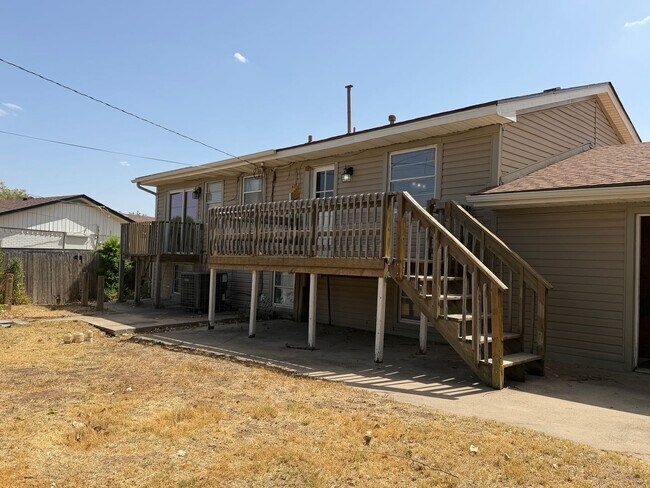 Foto del edificio - 5305 NW Ash Ave