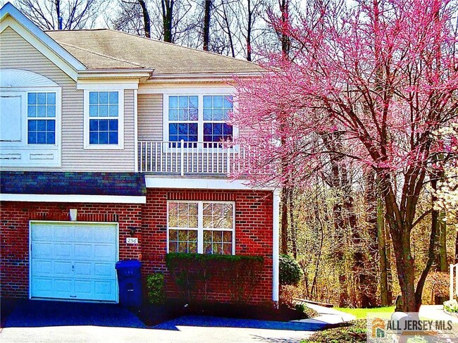 Building Photo - 256 Fountayne Ln