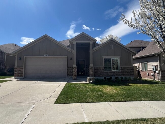 Building Photo - 761 Oak Green Dr
