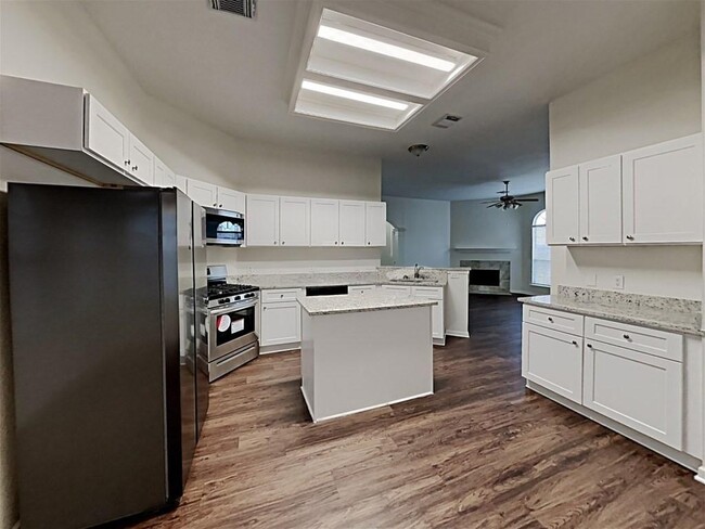 Building Photo - 22111 Cassini Ct
