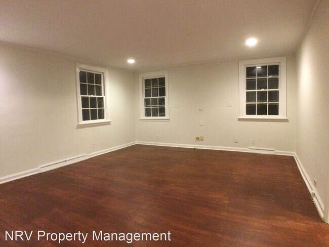 Building Photo - 2 br, 1 bath House - 114 Monroe St.
