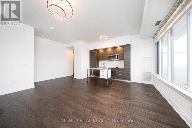 Building Photo - 75-PH275 Canterbury Pl