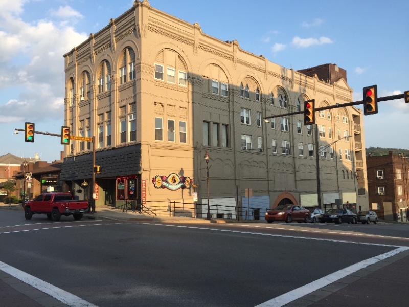 Primary Photo - 24 N Central Ave