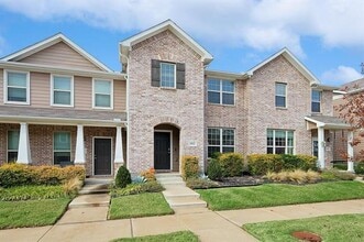 Building Photo - 3513 Cricket Dr