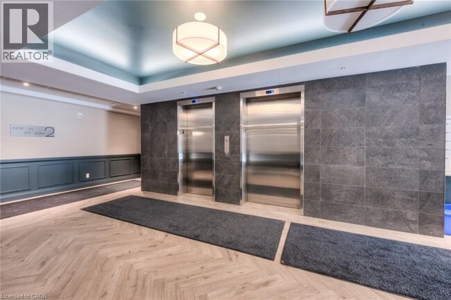 Building Photo - 776 Laurelwood Dr