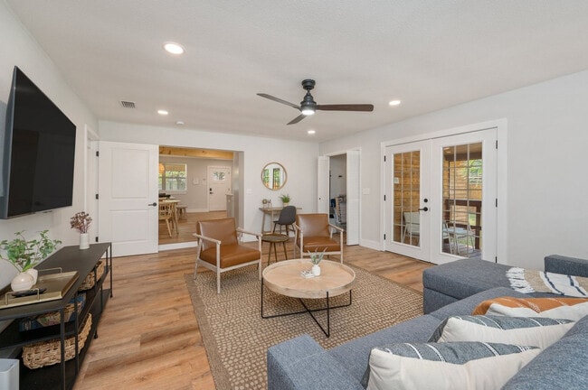 Building Photo - 111 Patton Dr NE