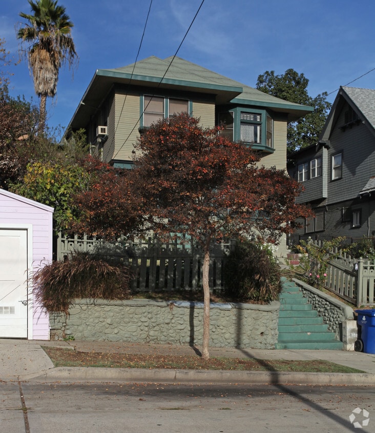 Building Photo - 1319 Kellam Ave