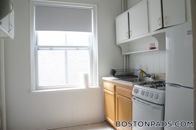 Foto del edificio - 1334 Commonwealth Ave
