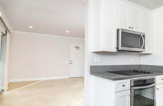 Foto del edificio - Clean & Decent One Bedroom Apartment