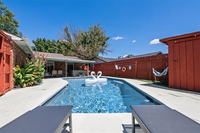 Foto del edificio - 9230 Millwood Dr