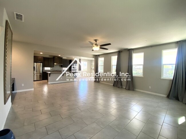 Building Photo - Very Nice 4bd/3ba North Natomas Home with ...