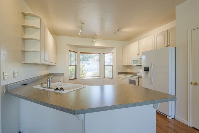 Building Photo - 2428 Jack Creek Rd