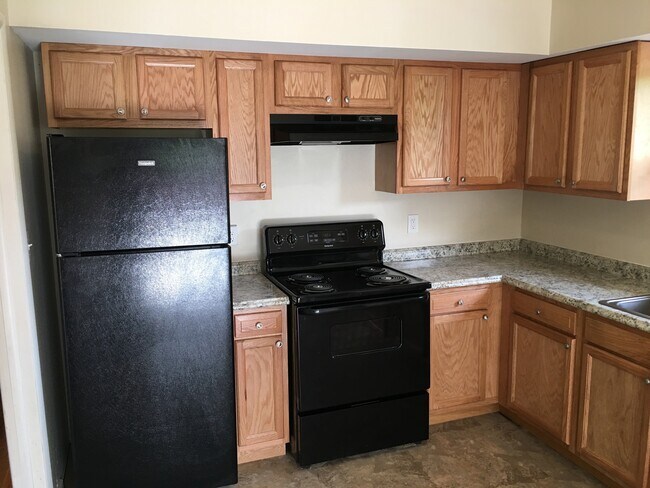 Building Photo - 5263 Big Bend Dr