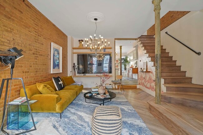 Building Photo - 389 12th St