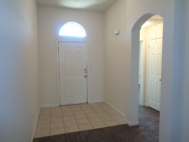 Foto del edificio - 15146 Diamond Way