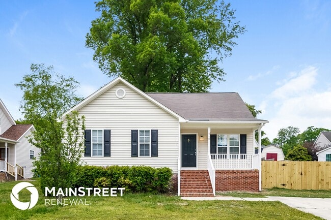 Building Photo - 510 Southampton Dr