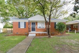 Building Photo - 1513 Dunbar Rd