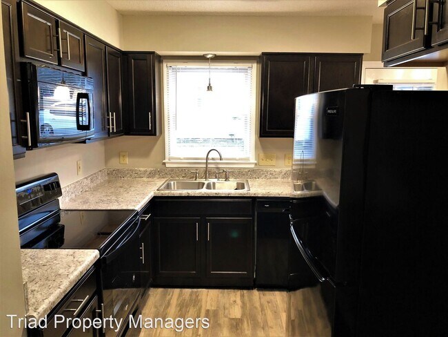 Foto del edificio - 3 br, 2 bath House - 604 Mystic