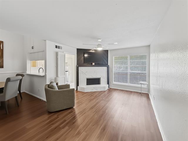 Foto del edificio - 336 Melrose Dr