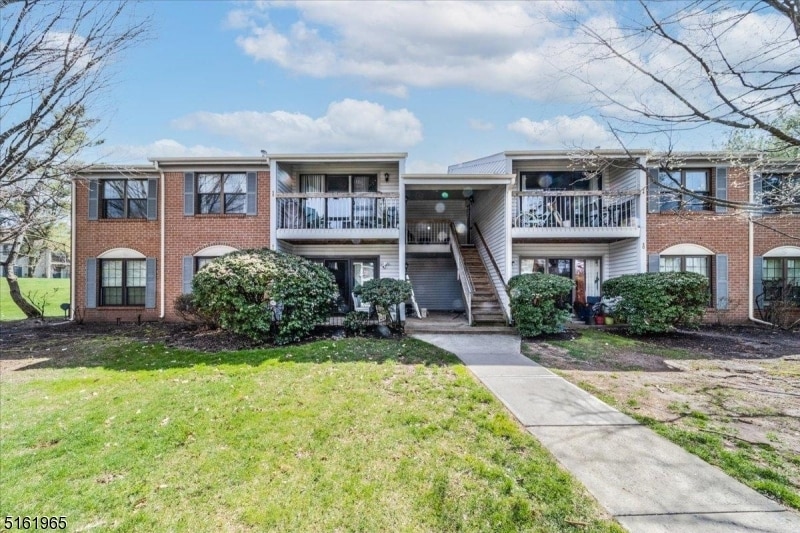 55 Crabapple Ln, Franklin Township, NJ 08823 Room for Rent in