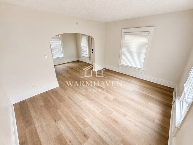 Foto del edificio - 212 Gale St