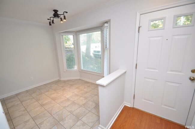 Building Photo - 240 Beechtree Dr