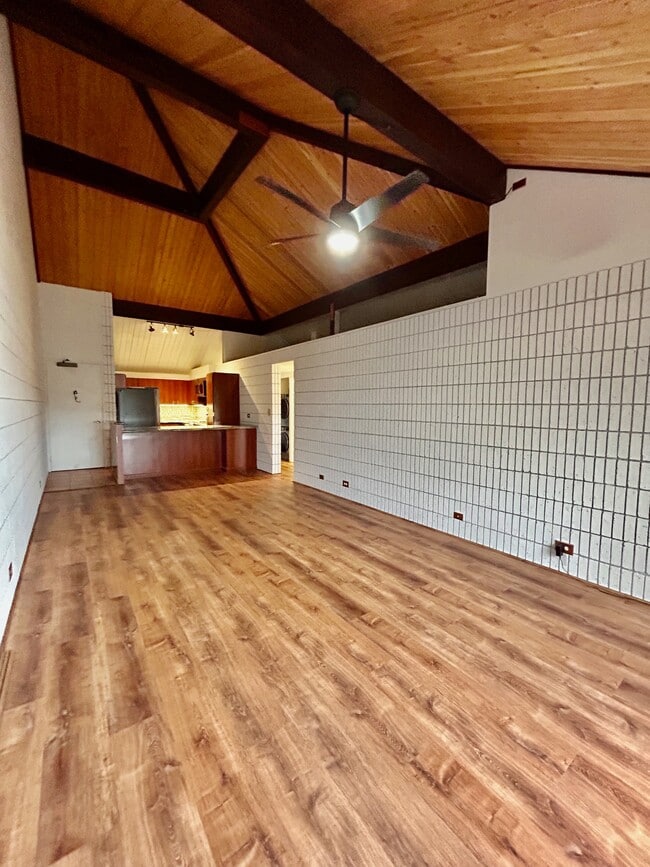 Building Photo - 46-1 Puulena St