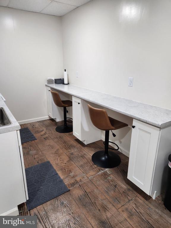 Foto del edificio - 28 Holler Rd