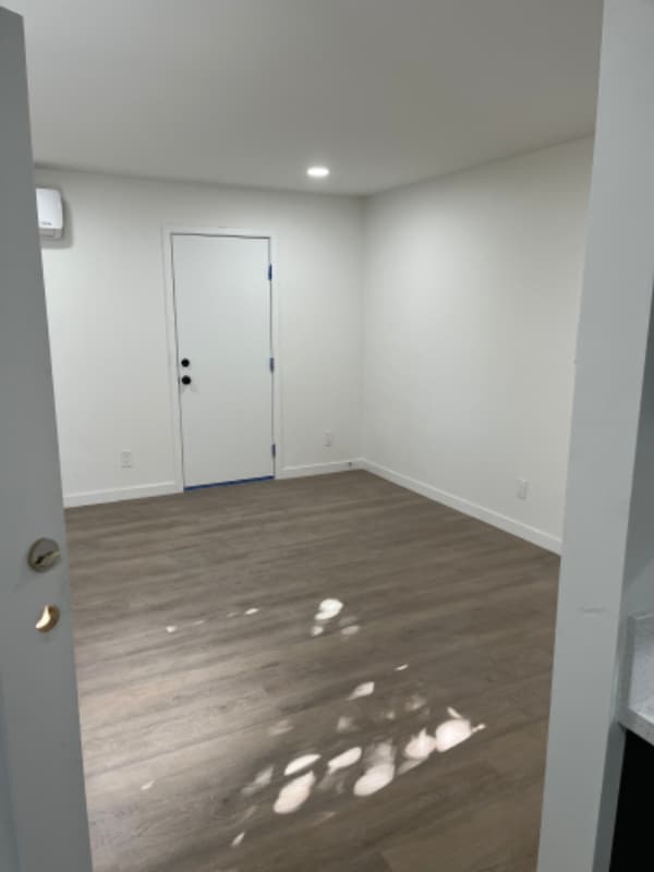 Foto del edificio - 4732 Bancroft St