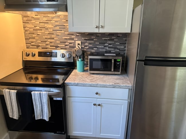 Building Photo - 2241 St Charles Ave