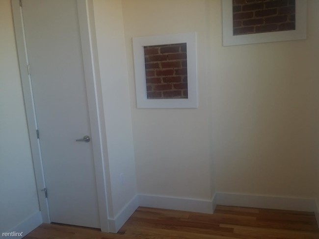 Building Photo - 128 Sheridan Ave
