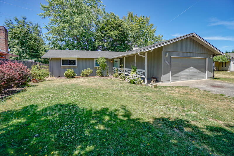 Foto principal - 11008 NW 30th Ct