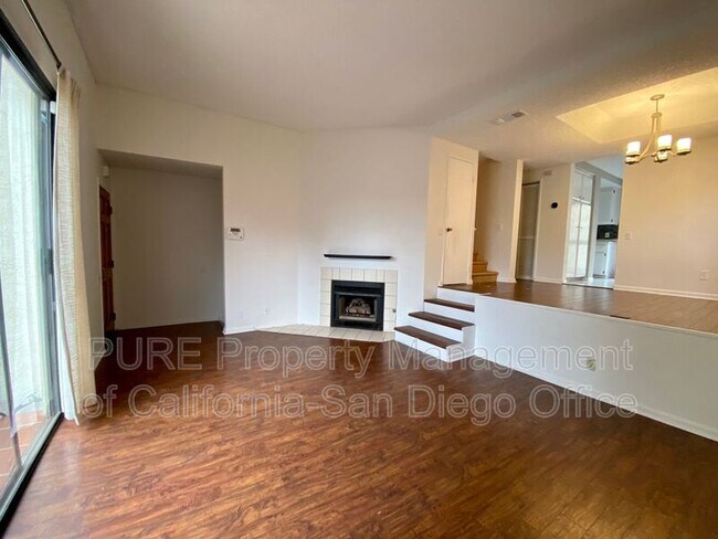 Building Photo - 3667 Marlesta Dr