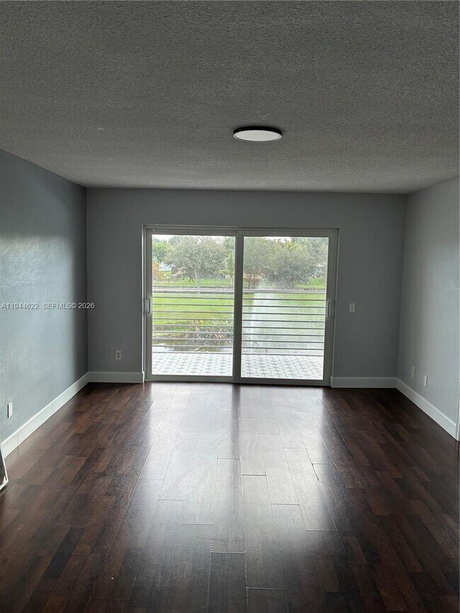 Foto del edificio - 2481 SW 82nd Ave