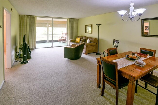 Foto del edificio - 4550 NW 18th Ave