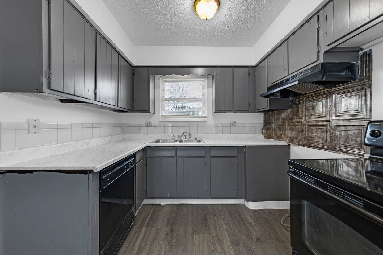 Foto principal - 2573 Woodsedge Rd