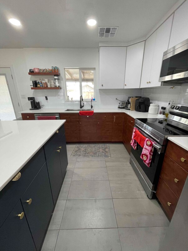 Foto del edificio - 14002 N 33rd Ave