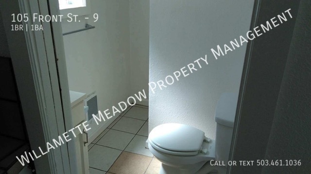 Building Photo - 105 Front St