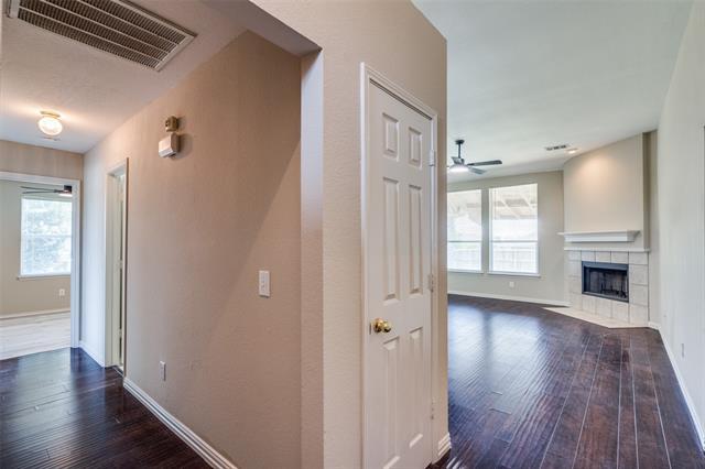 Foto del edificio - 1109 Eagle Lake Ct