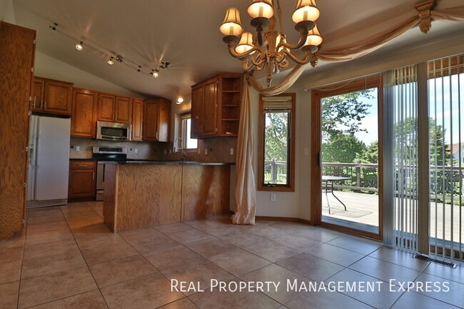 Foto del edificio - Stunning 5 Bedroom 3 Bath Home in South East Sioux Falls