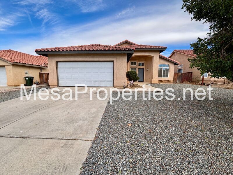 Foto principal - 15159 Zircon Dr