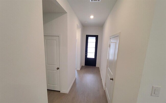 Foto del edificio - 6422 Seafoam Lake Dr
