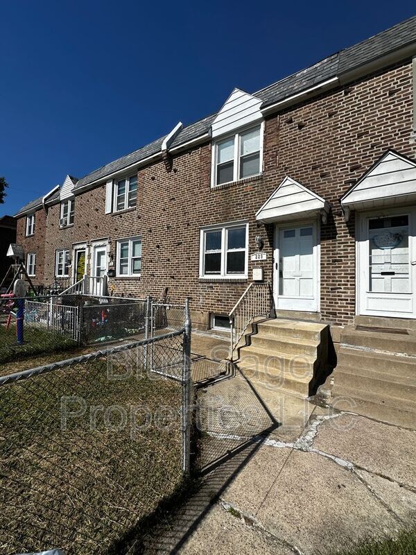 Foto principal - 229 Spruce St