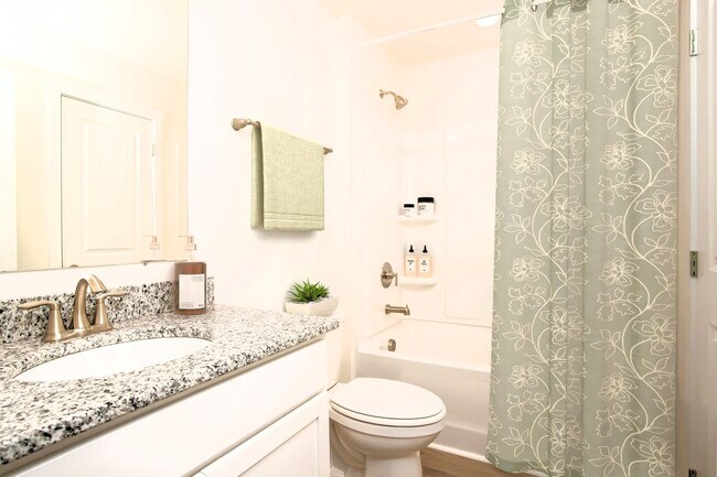 Building Photo - 2461 Legg Ln