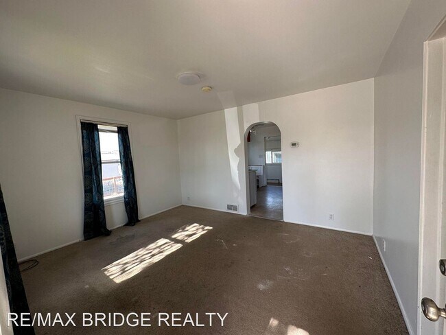 Building Photo - 2 br, 1 bath House - 2133 W 3500 N