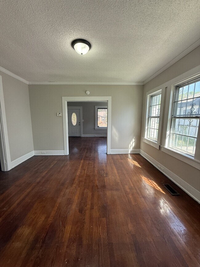 Foto del edificio - 1437 Woodland Ave SW