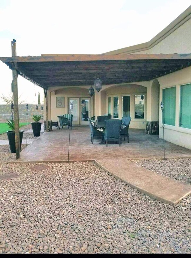 Building Photo - 13418 Emerald Tide Way