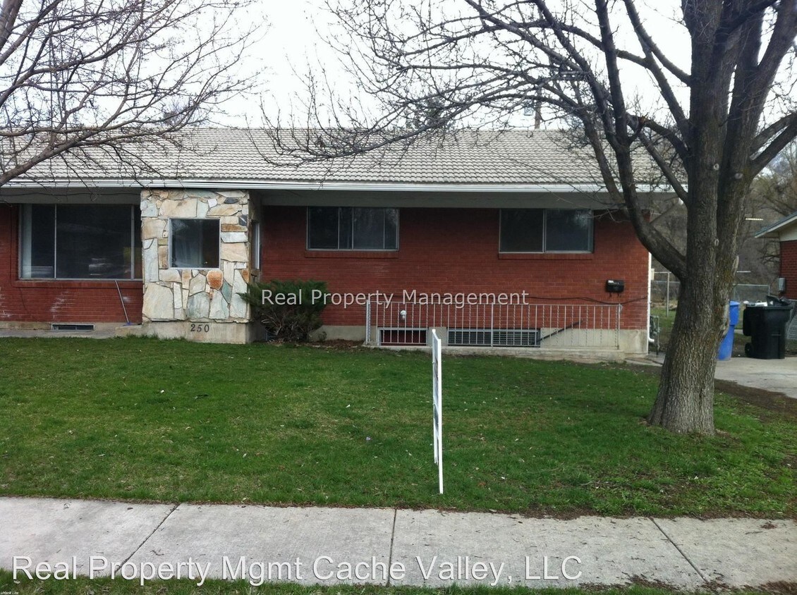 250 S 500 E Unit A&B, Logan, UT 84321 Room for Rent in Logan, UT