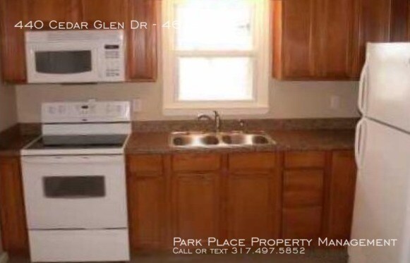 Building Photo - 440 Cedar Glen Dr